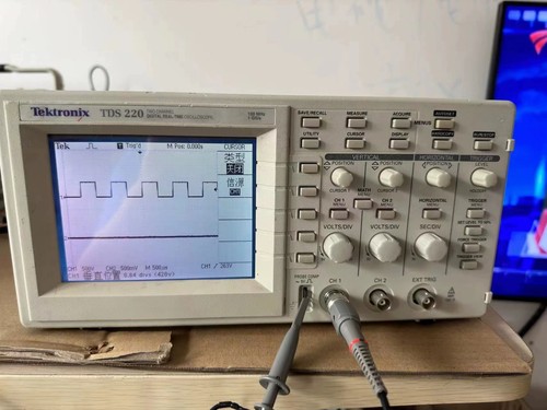 Tektronix tds220 100 mhz - tektronix,