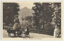 MERATE GIARDINO DI VILLA ADRIANA RAGAZZA CON BAMBINA E CARRETTO 