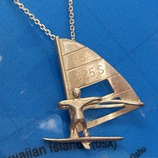 Collana con ciondolo