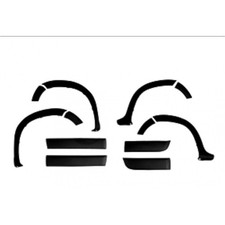 Paraurti anteriore con fori