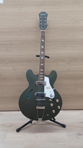 Chitarra acustica completa