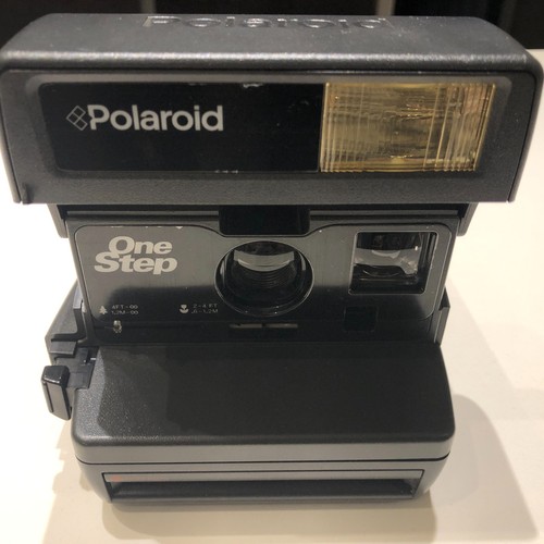Polaroid one step close - polaroid,