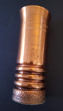 Vaso in metallo con scritta