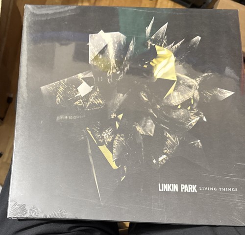 Living things linkin - by,