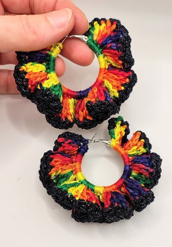Orecchini cerchio arcobaleno - orecchini,