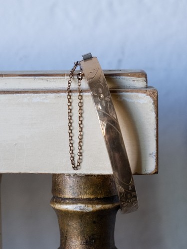 Bracciale sottile delicato