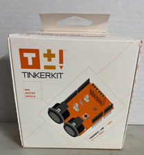 TinkerKit DMX Master Shield usato con scheda Arduino per controllare ricevitori DMX