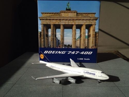 747 400 lufthansa - 747-400,
