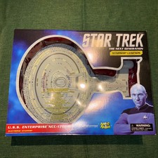 Star Trek ENTERPRISE NCC 1701-D  Ship Diamond Art Asylum out of production