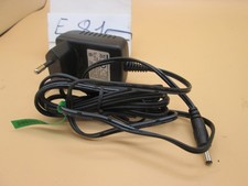 Alimentatore per tagliacapelli