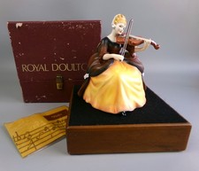 Statuina Royal Doulton Lady Musicisti VIOLINO HN2432. Bone china. Vintage 1972. 6,25"