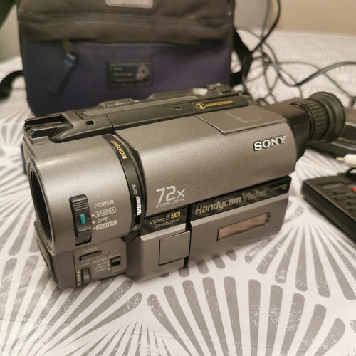 Pacchetto videocamera sony - pacchetto,