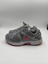 Scarpe Nike Dart 9 grigio e