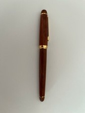 penna stilografica in radica