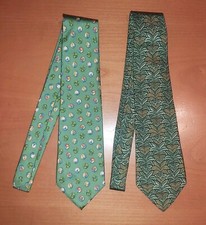 FERRAGAMO lot of 2 men neckties 100% silk lotto 2 cravatte fantasia in 100% seta