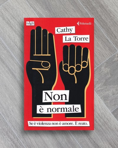 Non normale è violenza - normale.,