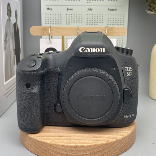 Canon eos mark - 5d,