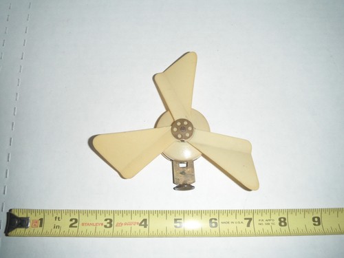 Antico ventilatore meccanico - antico,