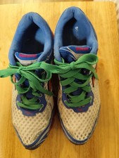 Scarpa da corsa Saucony usata taglia 10 bianco/blu buona