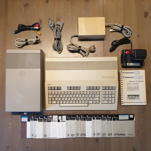 Commodore c128 con - c128, sigillo!