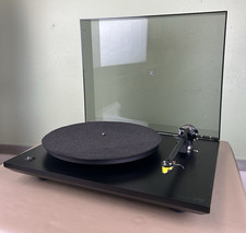 Rega turntable nice - rega, p3