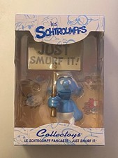 Puffo con insegna JUST SMURF