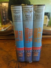 COFANETTO JOHN WAYNE WESTERNS - 3 VHS EAGLE HOME VIDEO NUOVO SIGILLATO *RARO*