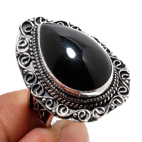 Anello con pietre preziose - , in