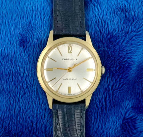 Orologio elegante uomo vintage
