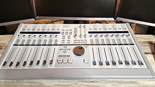 Ssl nucleus mixer digitale - ssl,