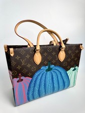 Louis Vuitton Yayoi Kusama LV