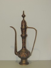 Antica pentola araba in ottone