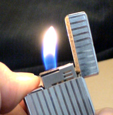Briquet ancien colibri - @,