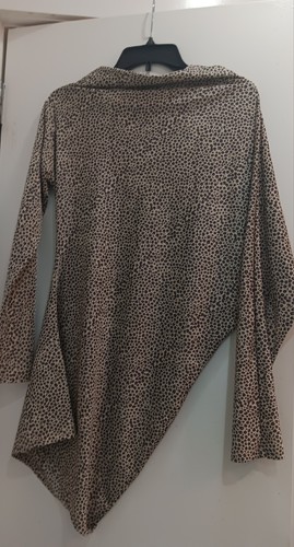 Top asimmetrico manica lunga