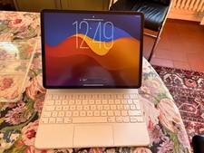 Apple iPad Pro 5th Gen 12.9" 2022,  256GB + Magic Keyboard + Apple Pencil