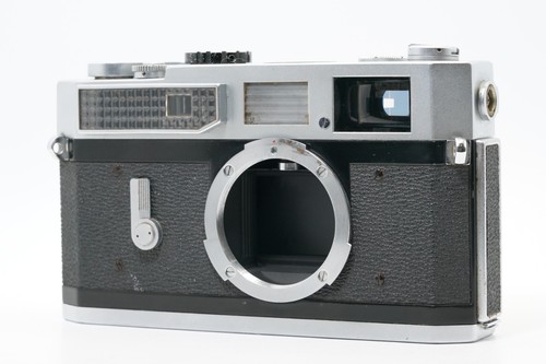 Near mint canon model - mint, 7