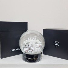 Autentico CHANEL 2019 Snow