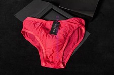 Slip Tom Ford per Gucci. Rete