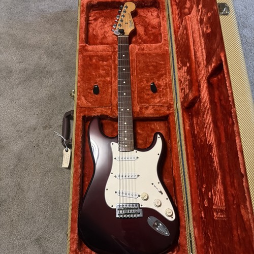 Fender standard stratocaster - fender,