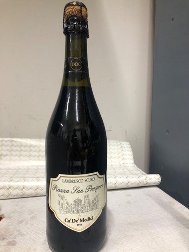 Lambrusco scuro piazza san - lambrusco,