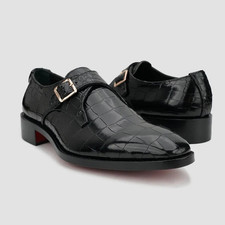 Scarpe eleganti fatte - , mano