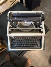 Olivetti Lettera 32 Typewriter