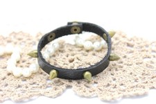 Bracciale pelle nero borchie