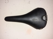 Sella bici corsa marcata PINARELLO, mod. VETTA (osservare bene le foto)