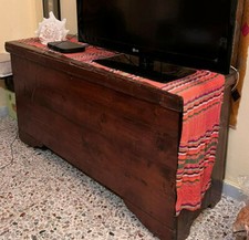Cassapanca in legno di castagno del '600 Lombardo