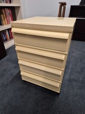 Cassettiera Kartell modello 4601 design Simon Fussell