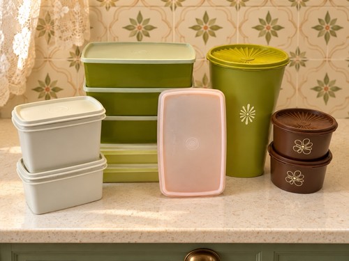 Vintage tupperware containers - vintage,