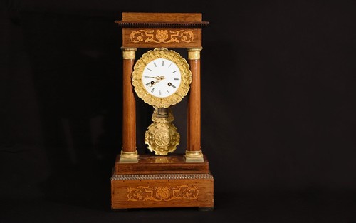 Pendule horloge portique - /,
