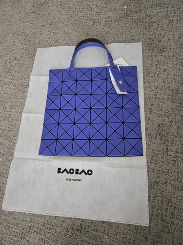 Nwt issey miyake - nwt, bao
