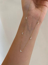 Collana a grappolo triangolo